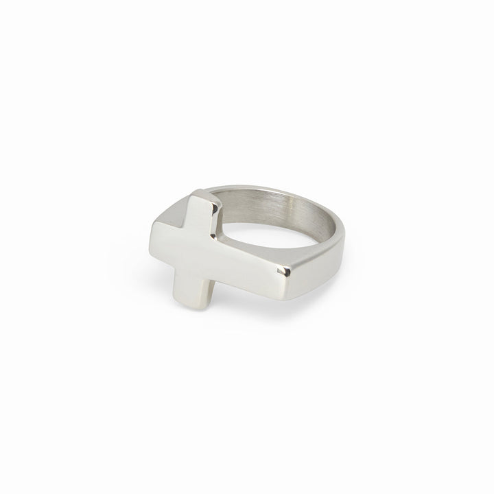 Silberring mit Kreuz