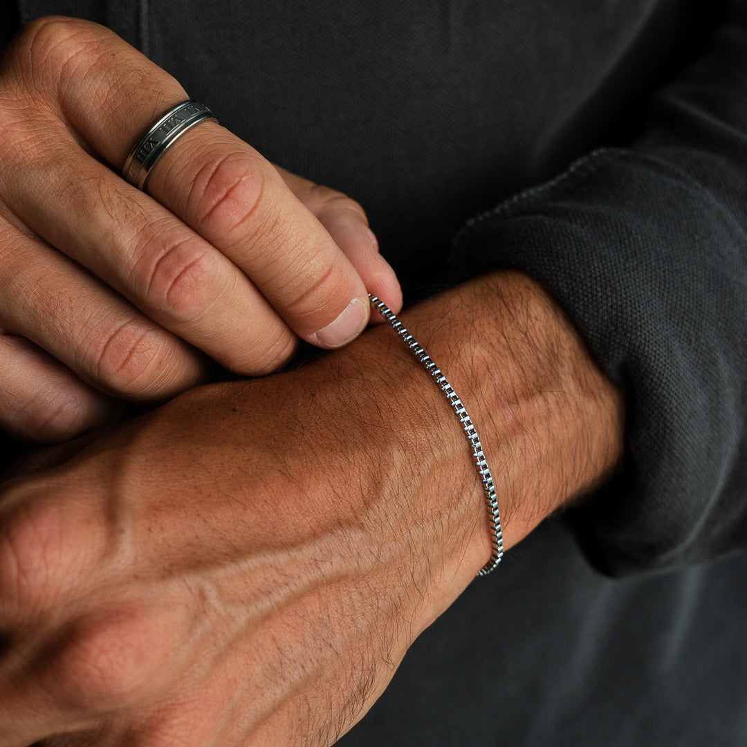 Silbernes Kettenarmband