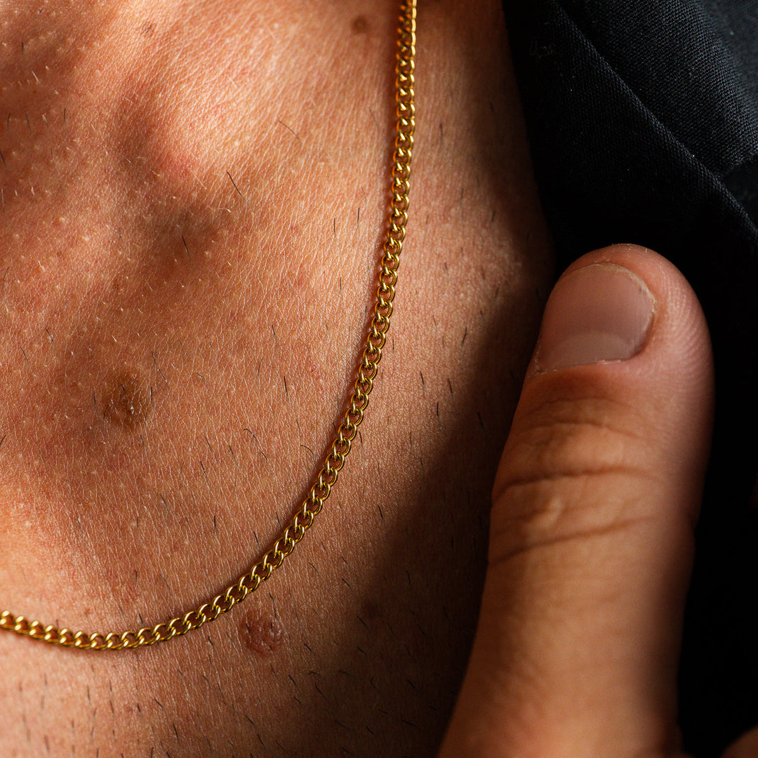 Goldene Minimalistische Halskette