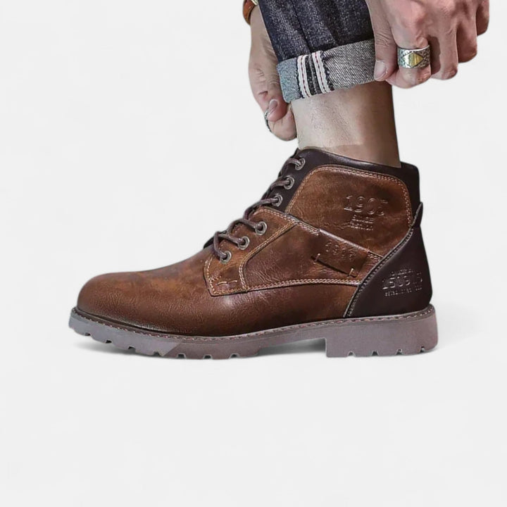 Ken™ | Elegante Herrenstiefel aus Kunstleder im klassischen Stil